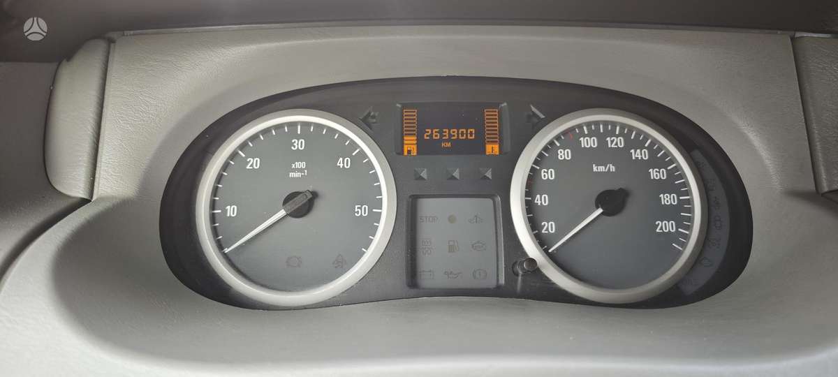 Opel Vivaro 2008 — photo 15