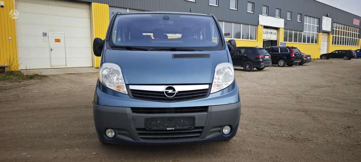 Opel Vivaro 2008 — photo 8