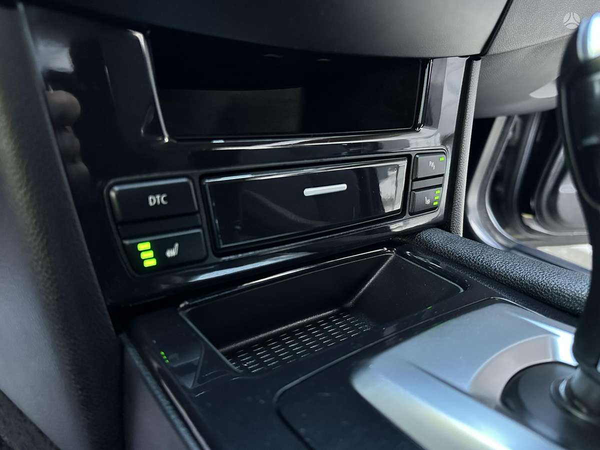 BMW 530 2009 — photo 25
