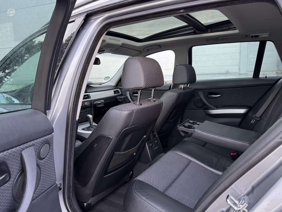 BMW 320 2008 — photo 12