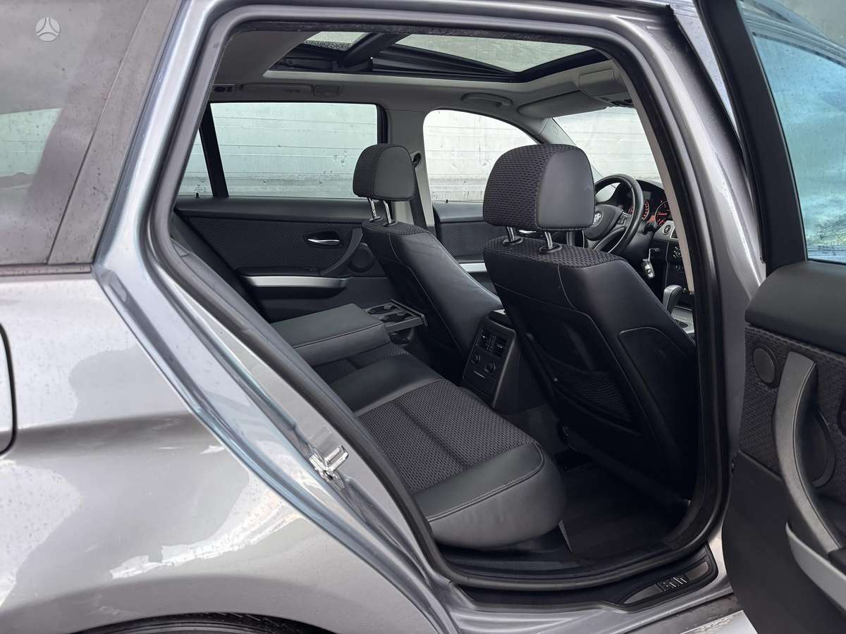 BMW 320 2008 — photo 13