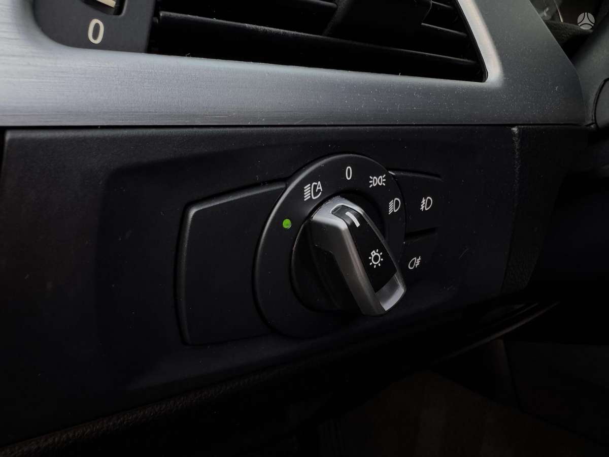 BMW 320 2008 — photo 20