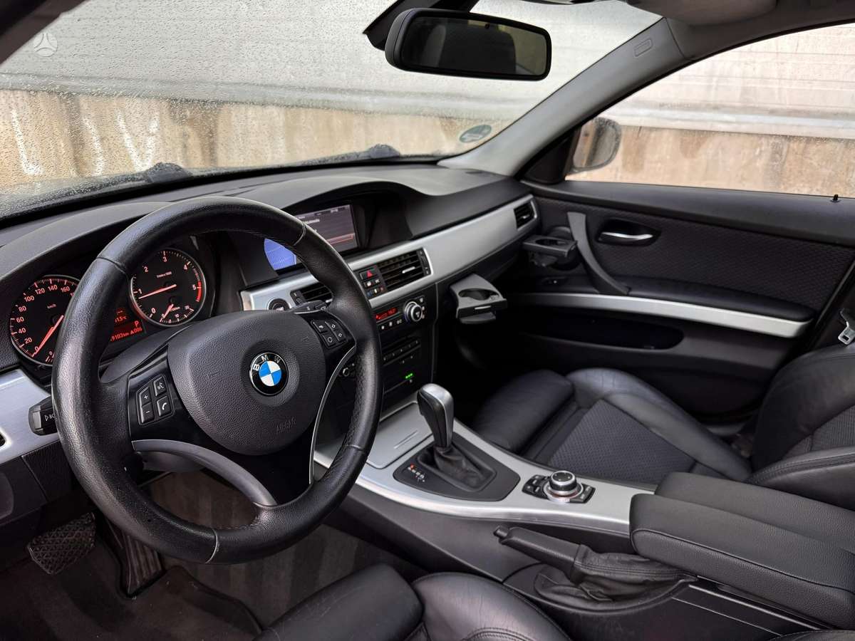 BMW 320 2008 — photo 8