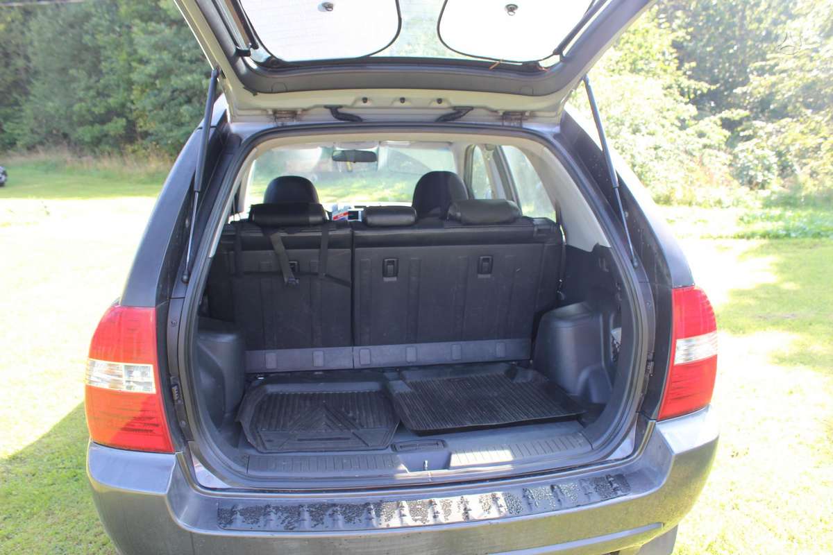 Kia Sportage 2008 — engine 1991 cm³, 140 HP (103kW)