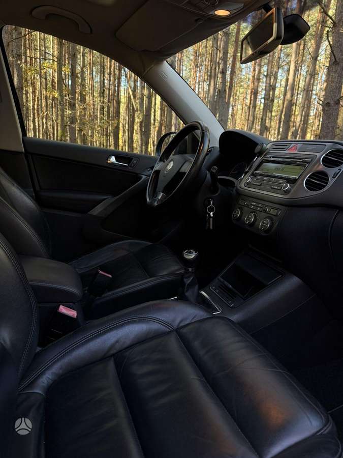 Volkswagen Tiguan 2009 — photo 11