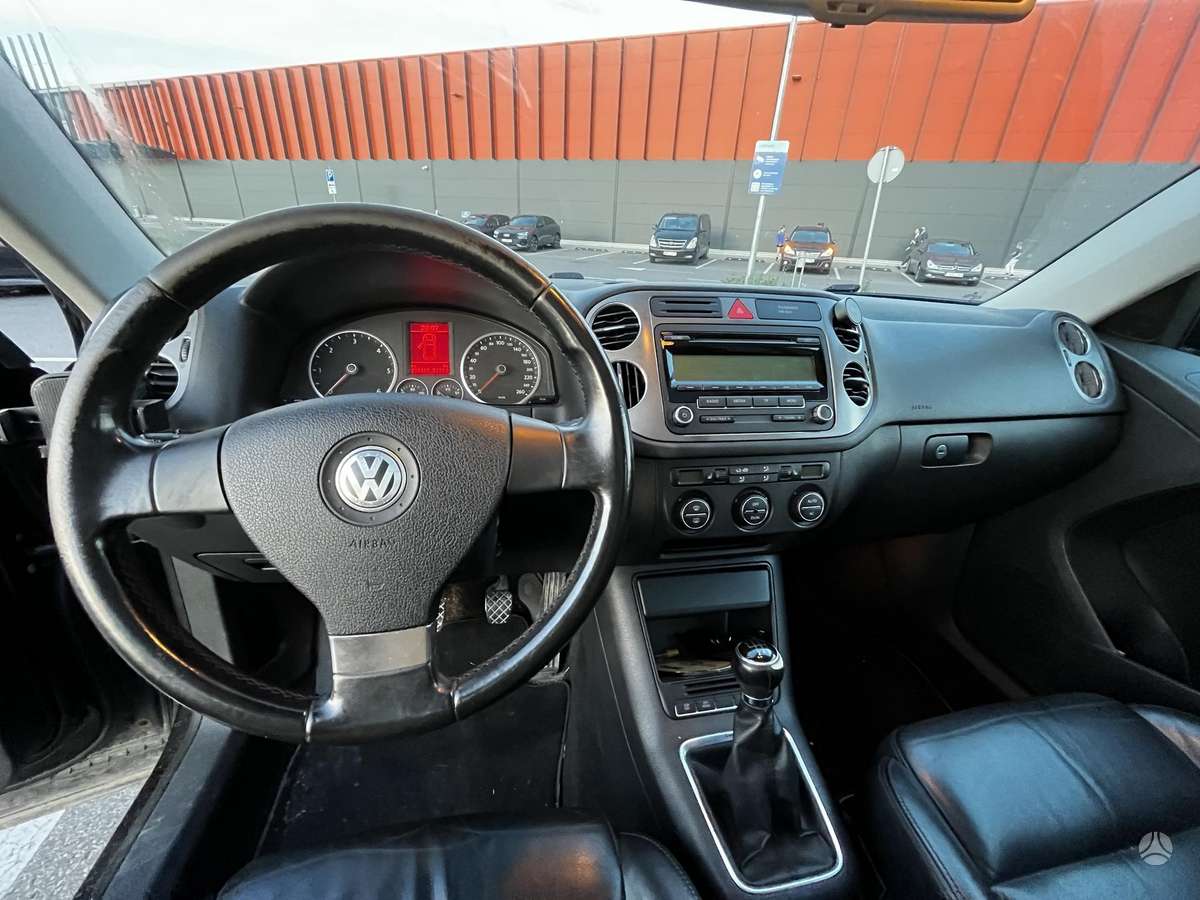 Volkswagen Tiguan 2009 — photo 5