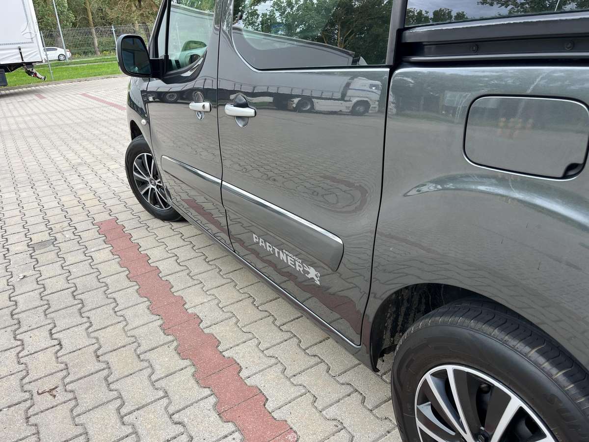 Peugeot Partner 2015 — photo 13