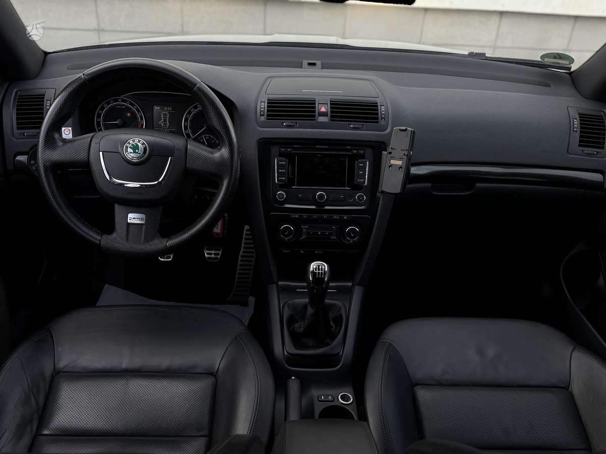 Skoda Octavia 2012 — photo 12