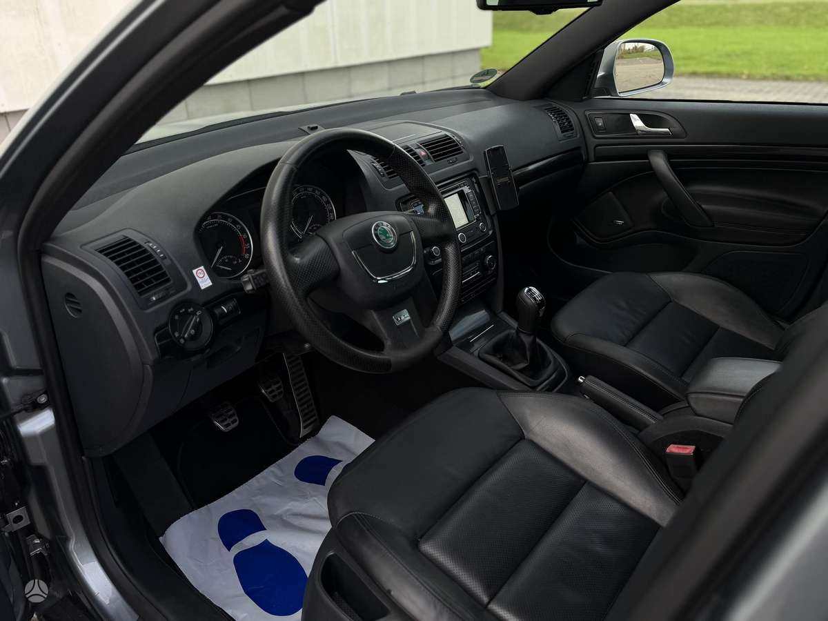 Skoda Octavia 2012 — photo 13