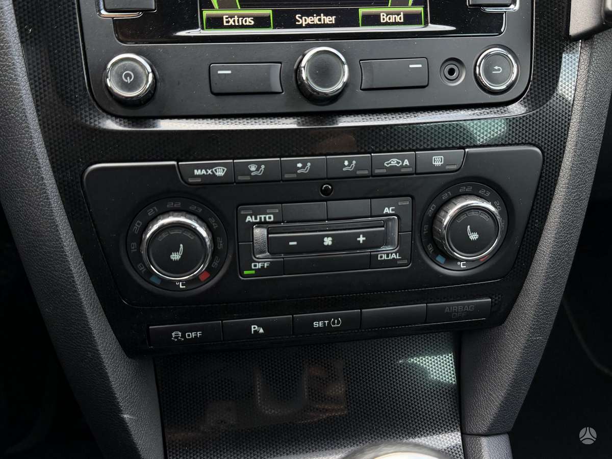 Skoda Octavia 2012 — photo 18