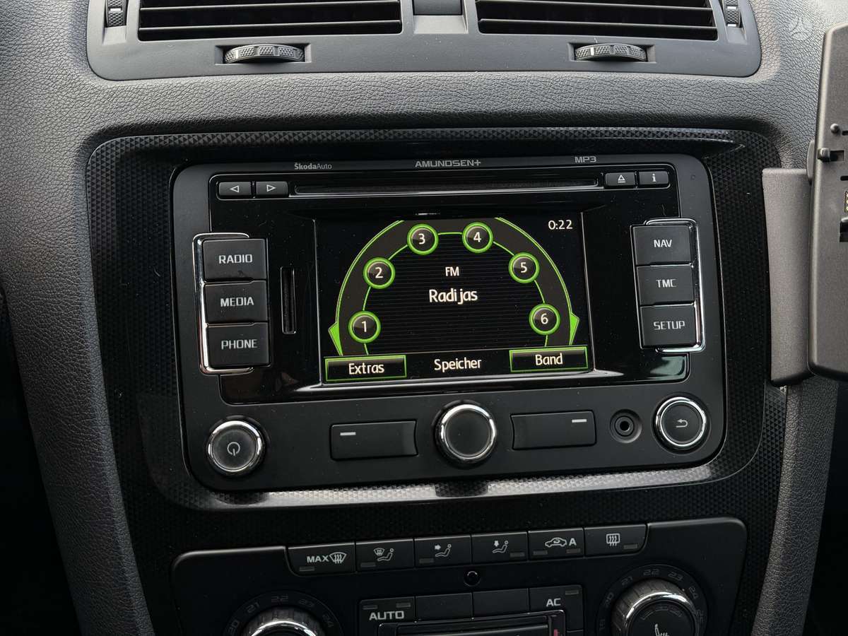 Skoda Octavia 2012 — photo 19