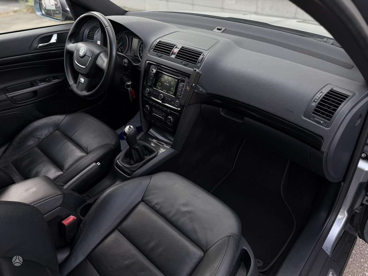 Skoda Octavia 2012 — photo 21