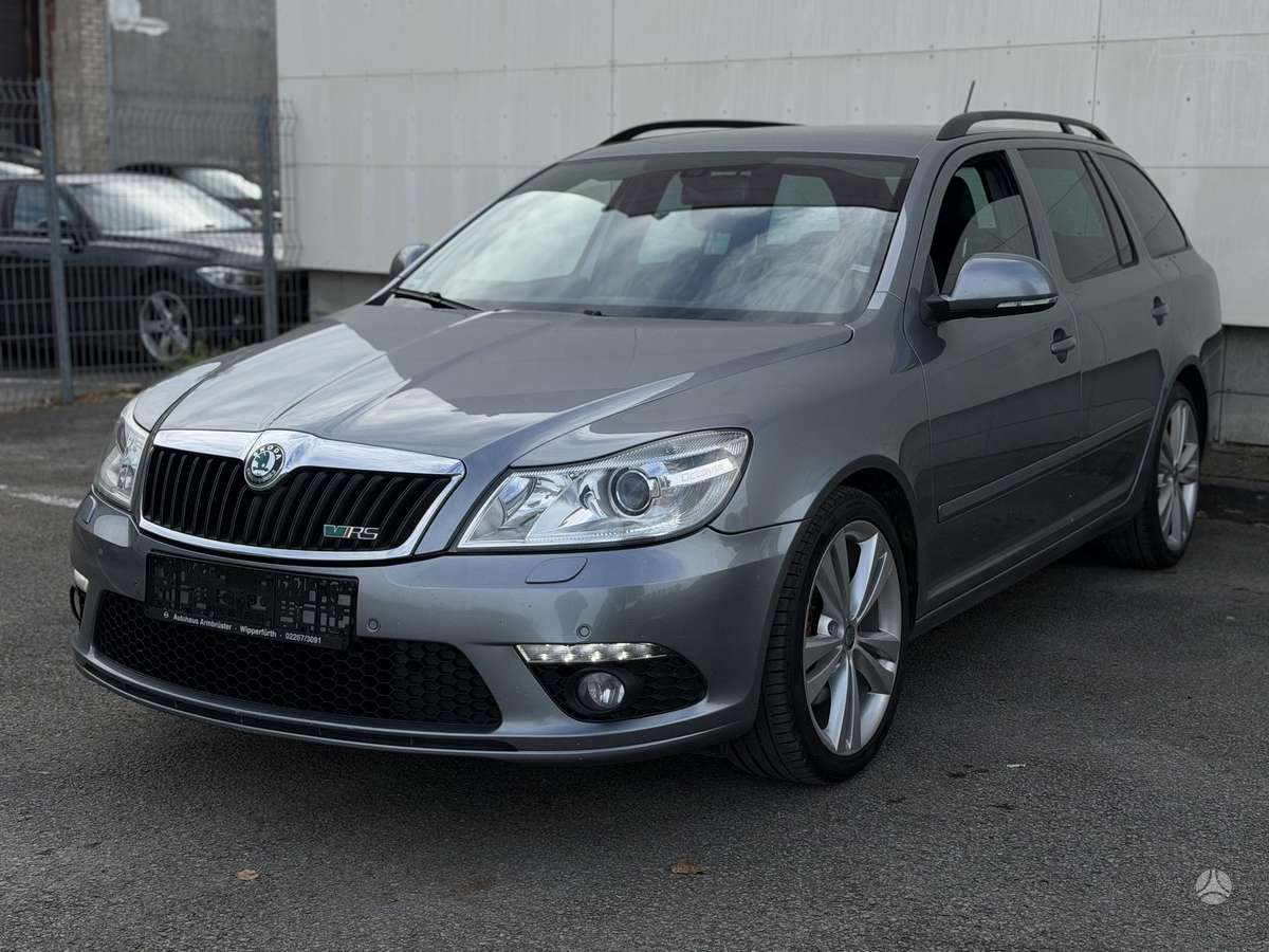Skoda Octavia 2012 — interior