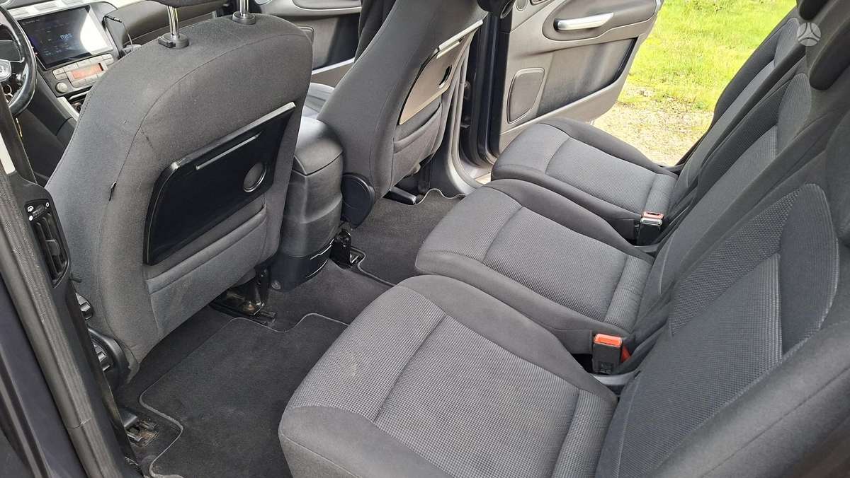 Ford S-MAX 2009 — photo 12