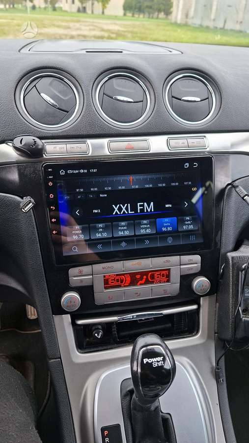 Ford S-MAX 2009 — photo 16