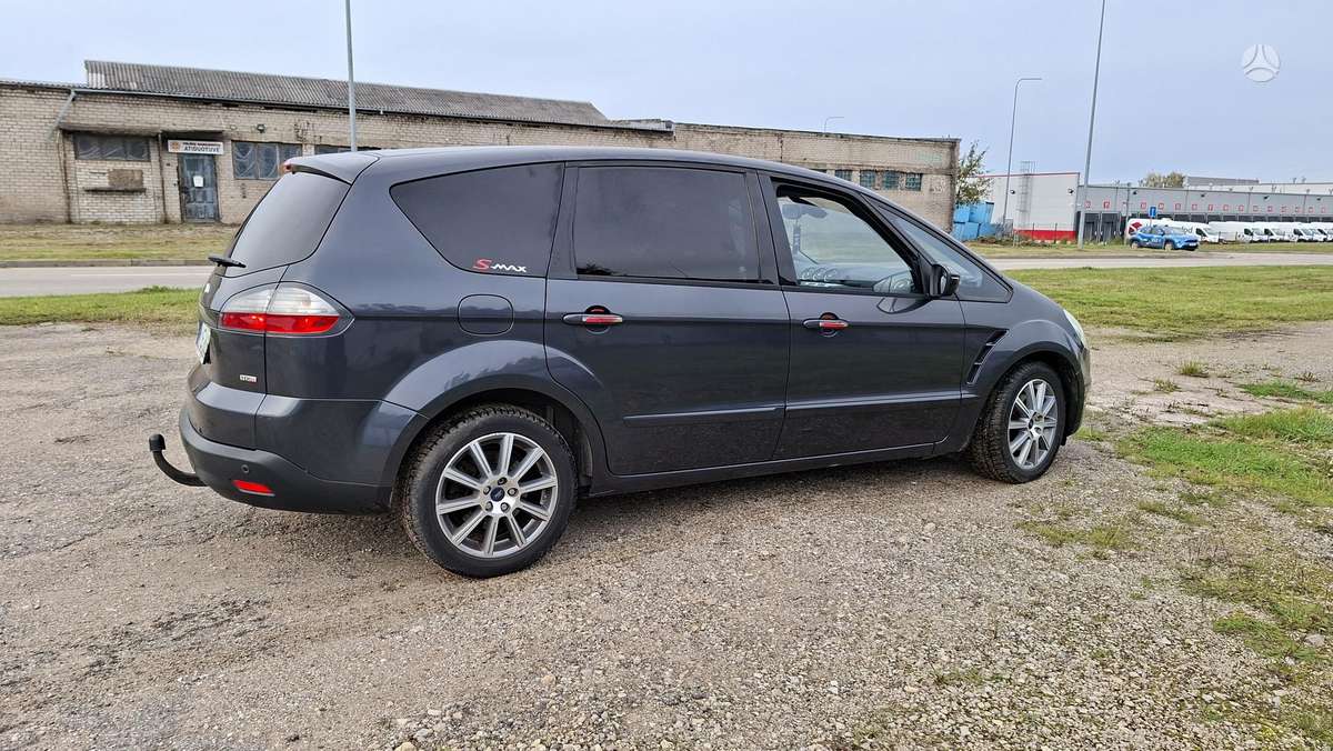 Ford S-MAX 2009 — engine