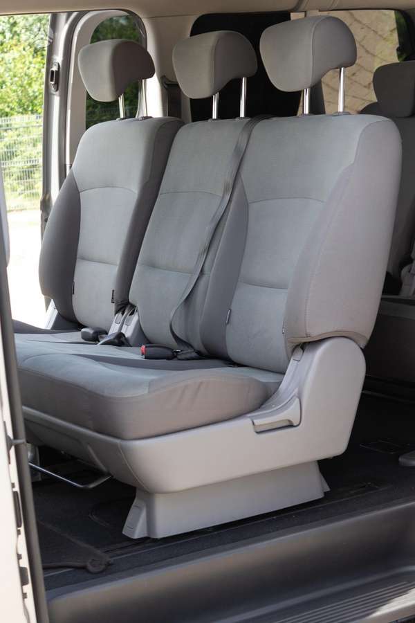 Hyundai H1 2011 — photo 13
