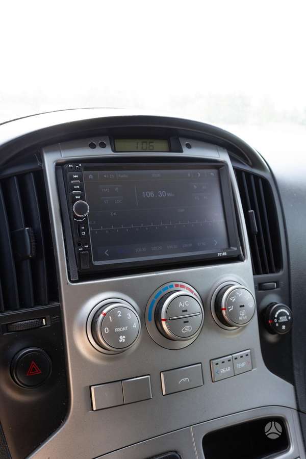 Hyundai H1 2011 — photo 20