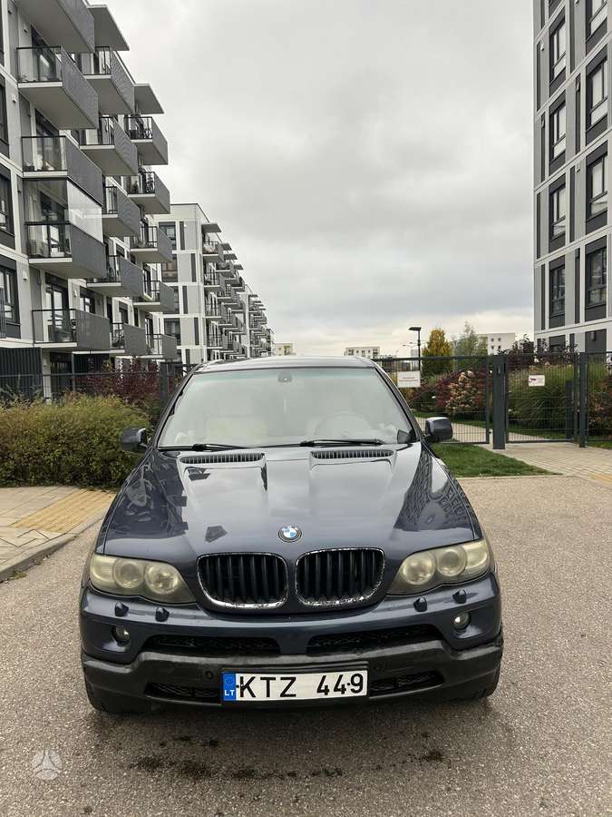 BMW X5 2006 — rear view