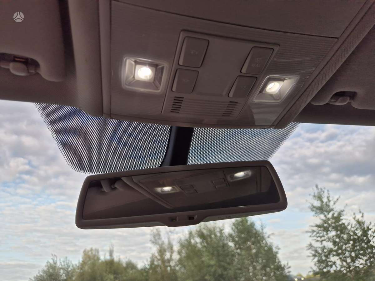 Volkswagen Golf 2015 — photo 17