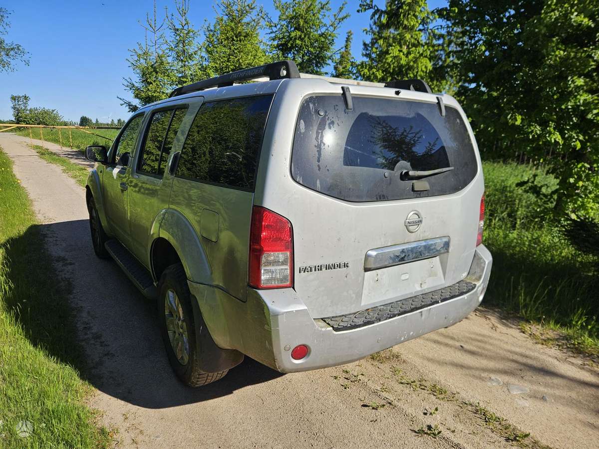 Nissan Pathfinder 2009 — photo 5