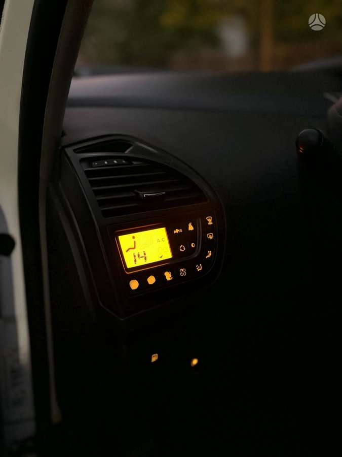 Citroen C4 2007 — photo 18