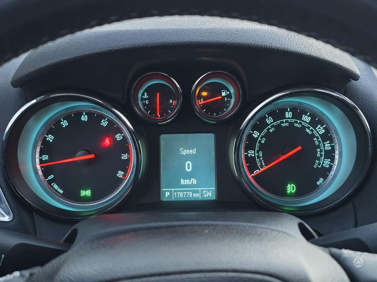 Opel Mokka 2013 — photo 24