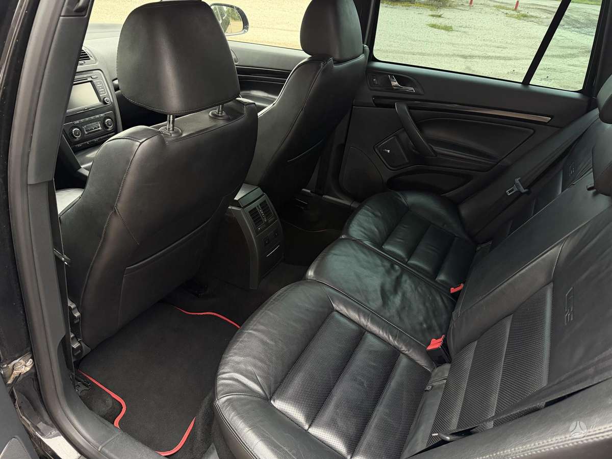 Skoda Octavia 2011 — photo 13