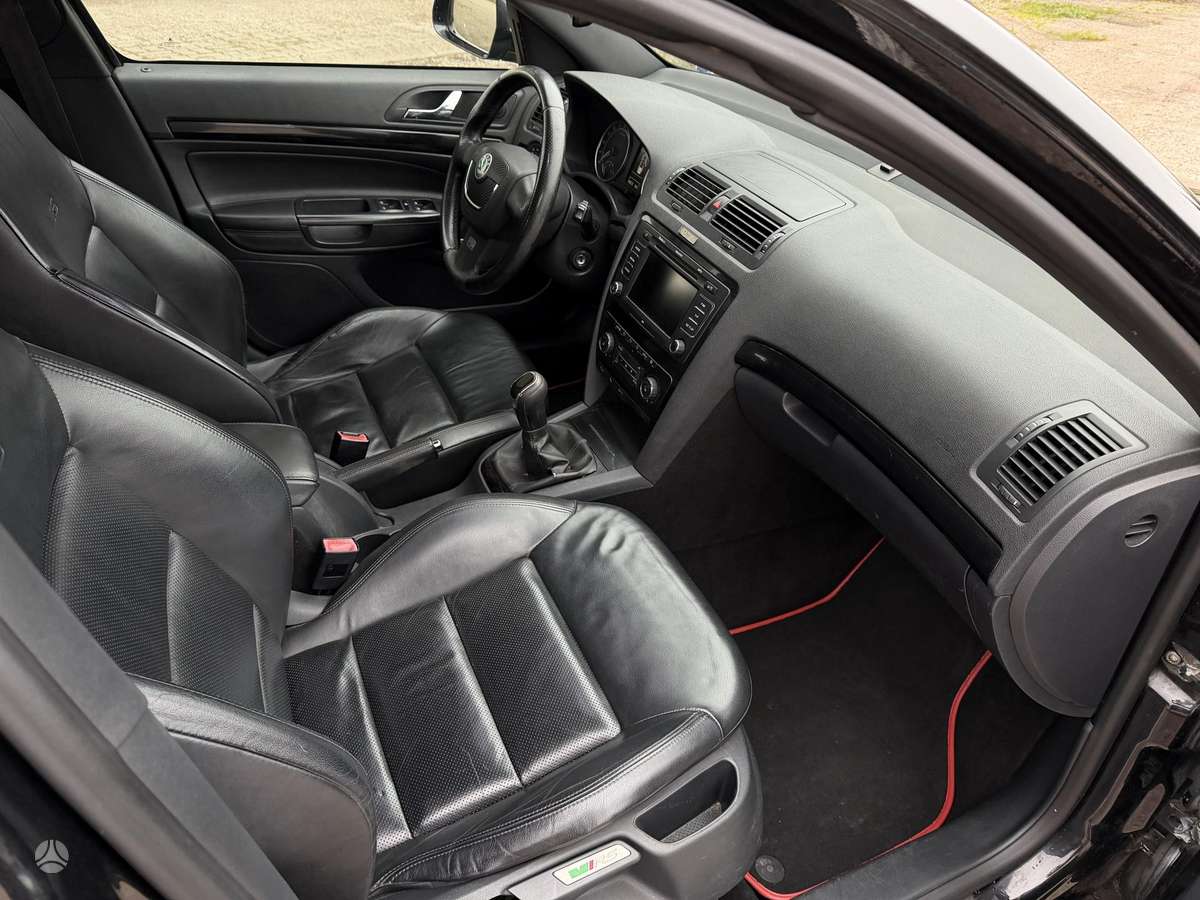 Skoda Octavia 2011 — photo 15