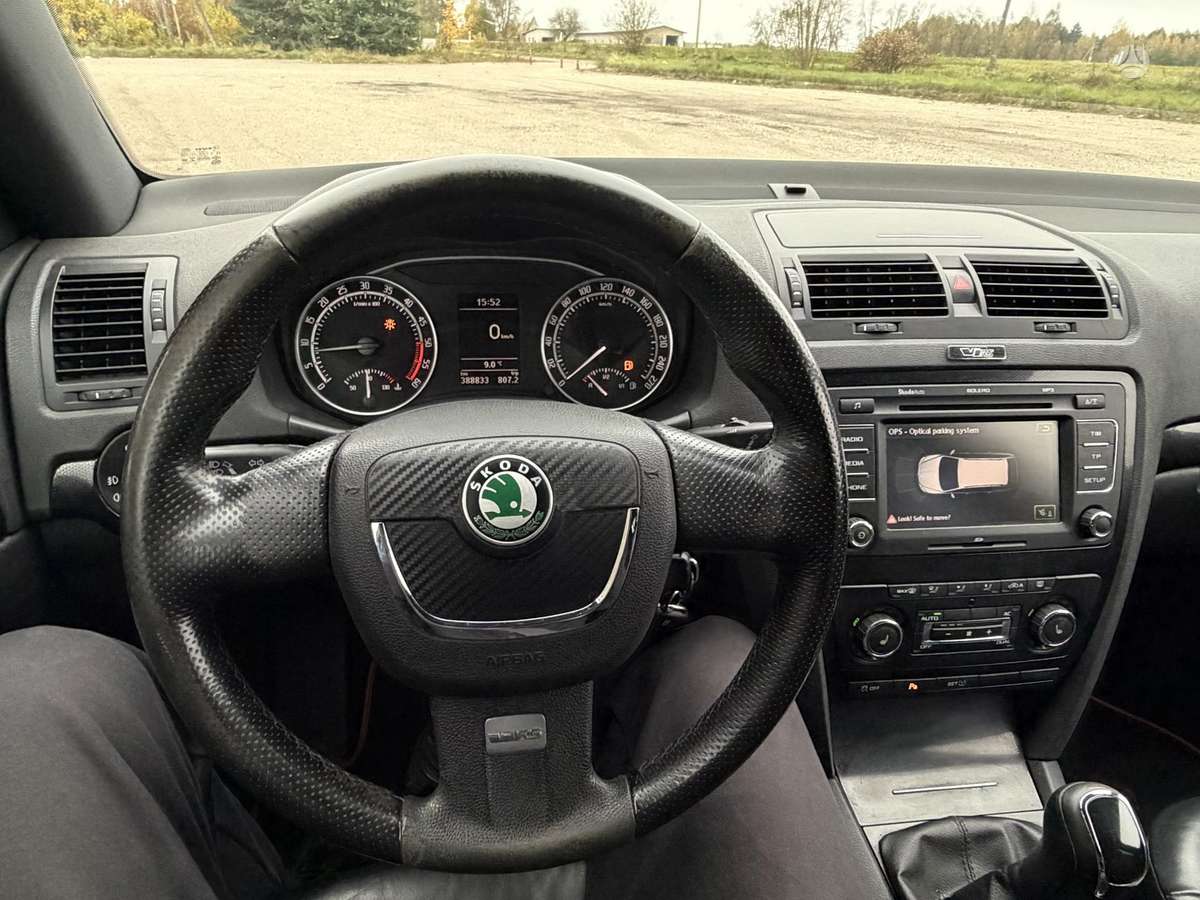 Skoda Octavia 2011 — photo 27