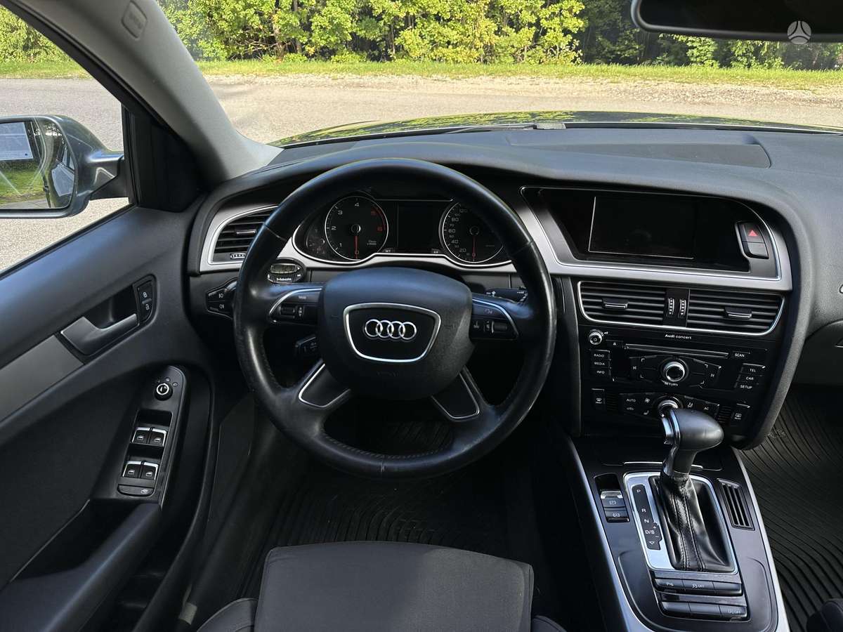 Audi A4 2013 — photo 10