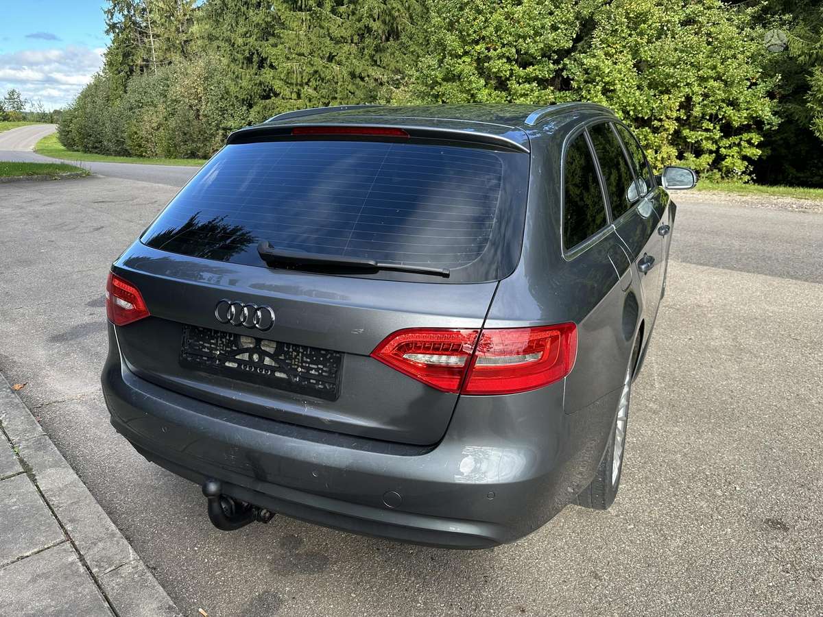 Audi A4 2013 — photo 7