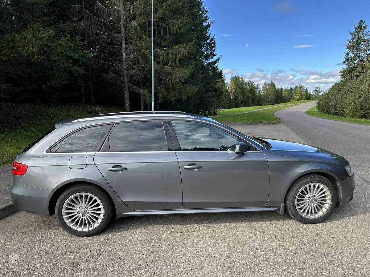Audi A4 2013 — photo 8