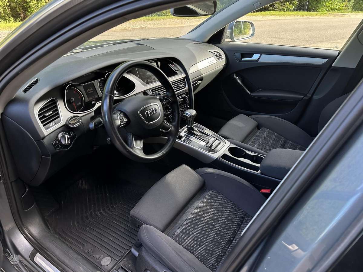 Audi A4 2013 — photo 9