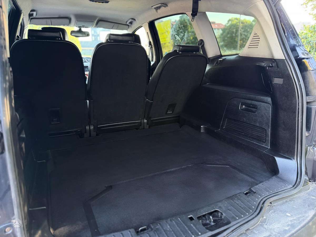 Ford S-MAX 2009 — photo 17