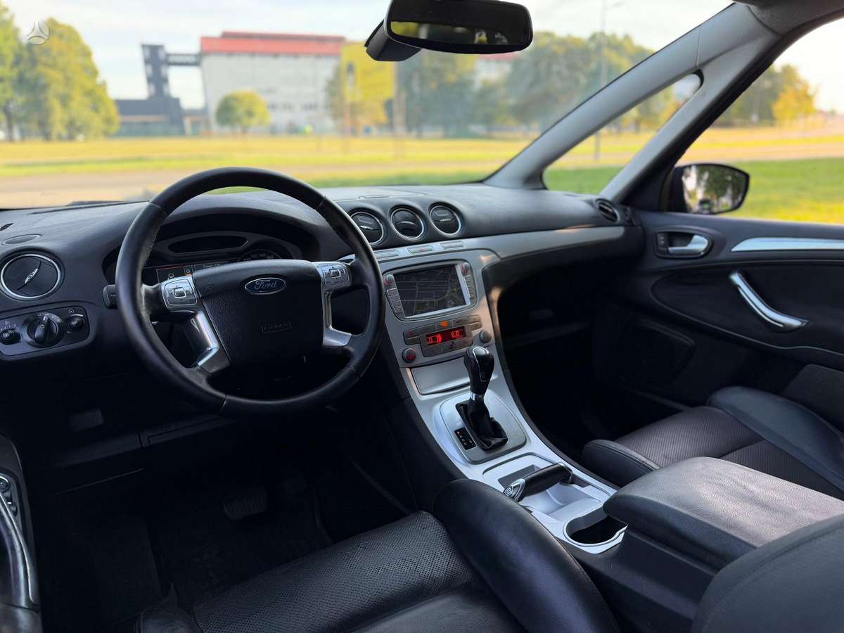 Ford S-MAX 2009 — photo 8