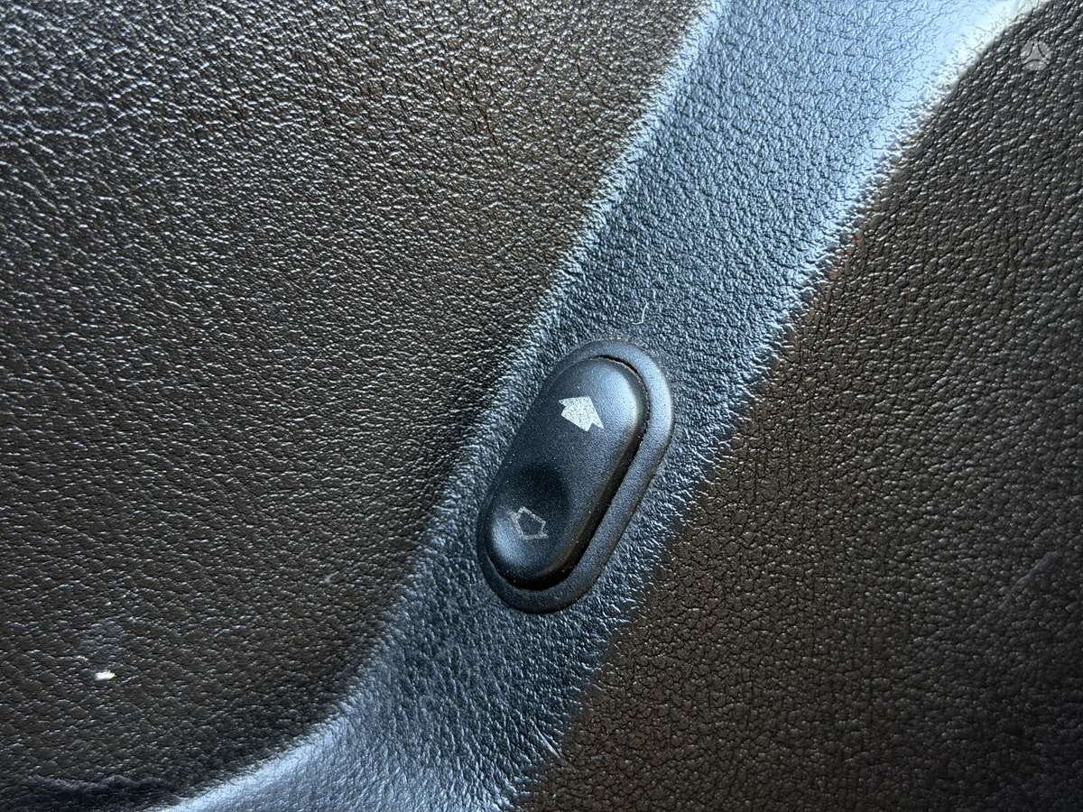 Ford S-MAX 2009 — photo 9