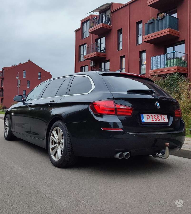 BMW 520 2015 — engine 2000 cm³, 218 HP (160kW)
