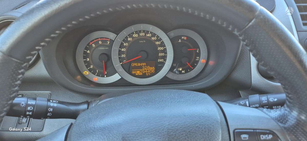 Toyota RAV4 2011 — photo 5