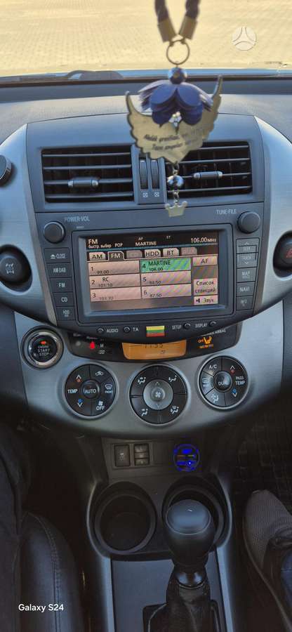 Toyota RAV4 2011 — photo 7
