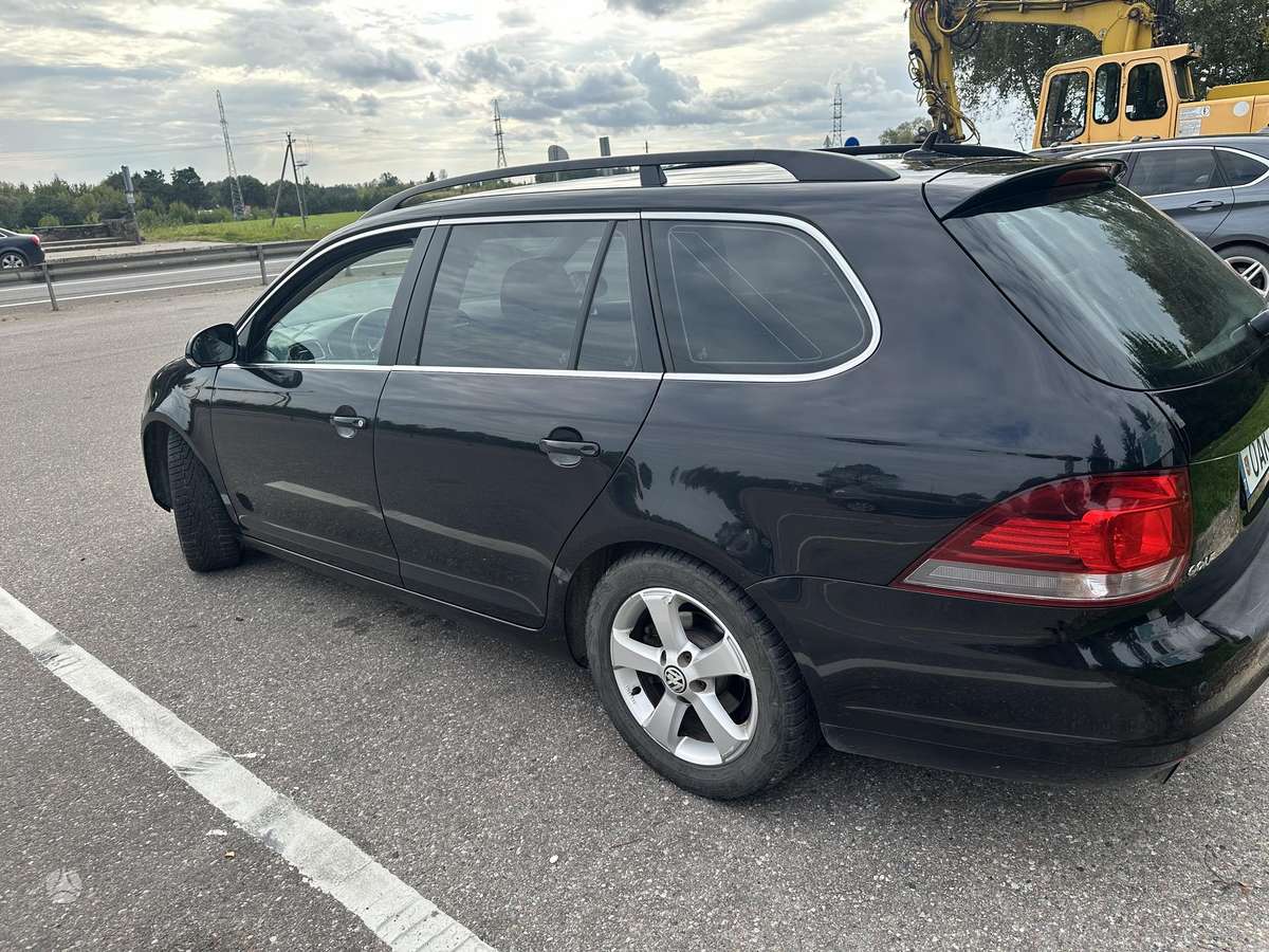 Volkswagen Golf 2010 — photo 11