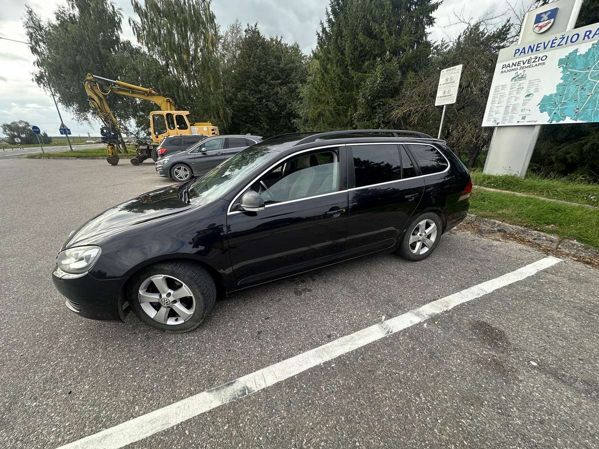 Volkswagen Golf 2010 — photo 12