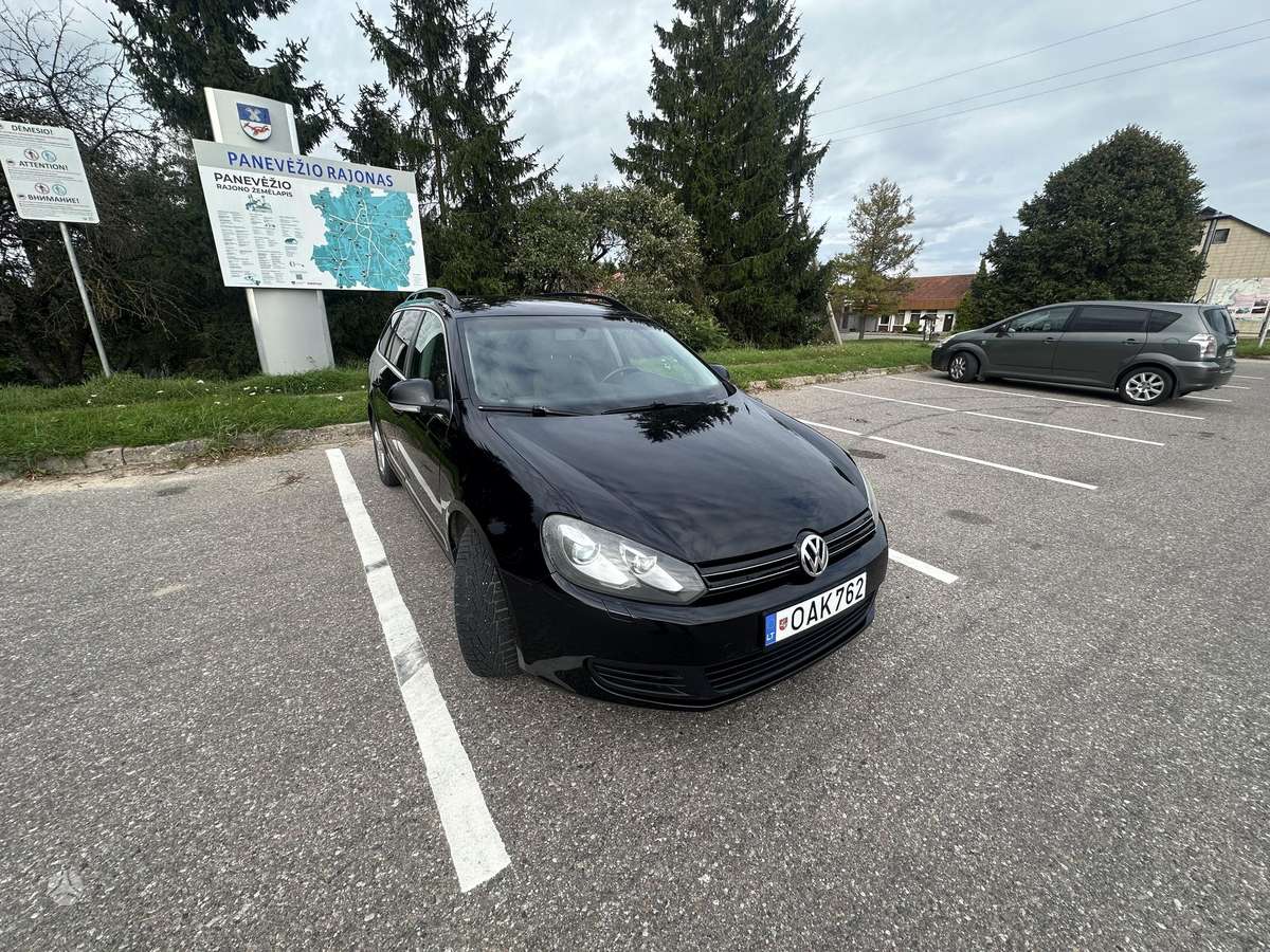 Volkswagen Golf 2010 — engine 1598 cm³, 105 HP (77kW)