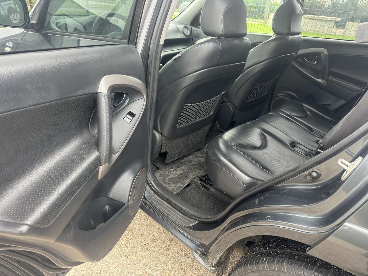 Toyota RAV4 2007 — photo 12