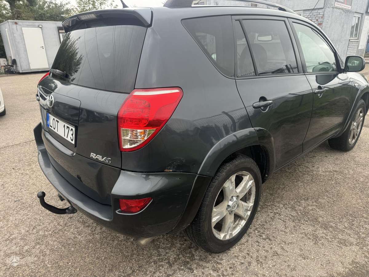 Toyota RAV4 2007 — photo 8