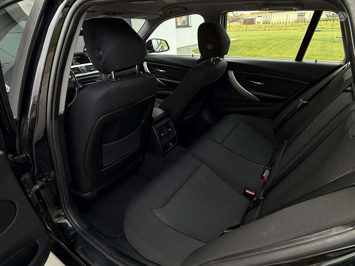 BMW 318 2015 — photo 22