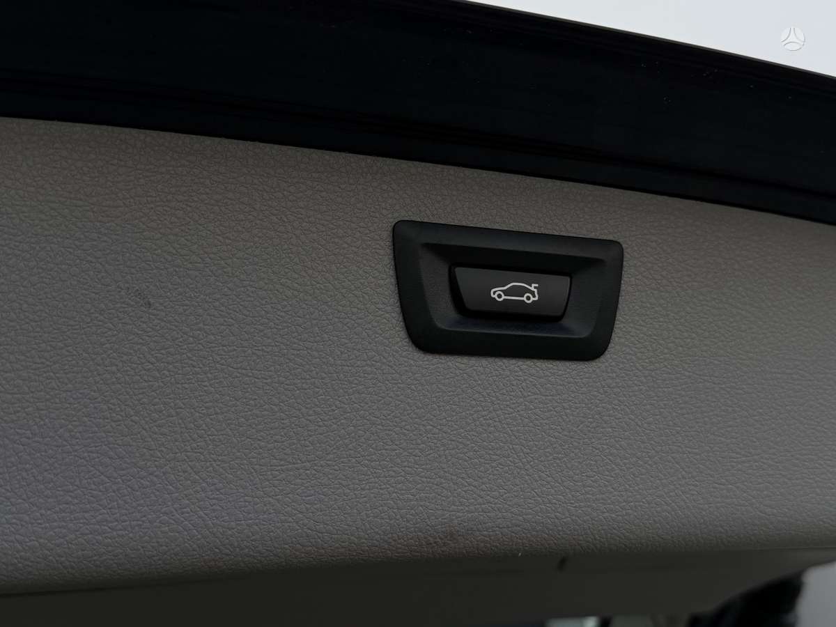 BMW 318 2015 — photo 28