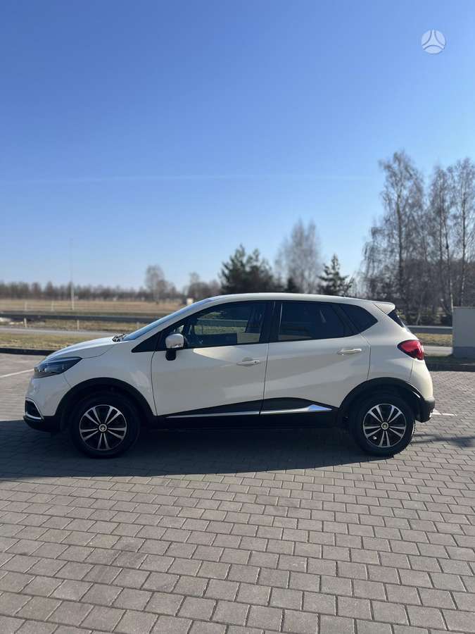 Renault Captur 2013 — вигляд ззаду
