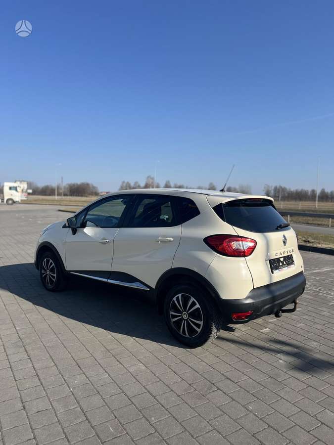 Renault Captur 2013 — салон