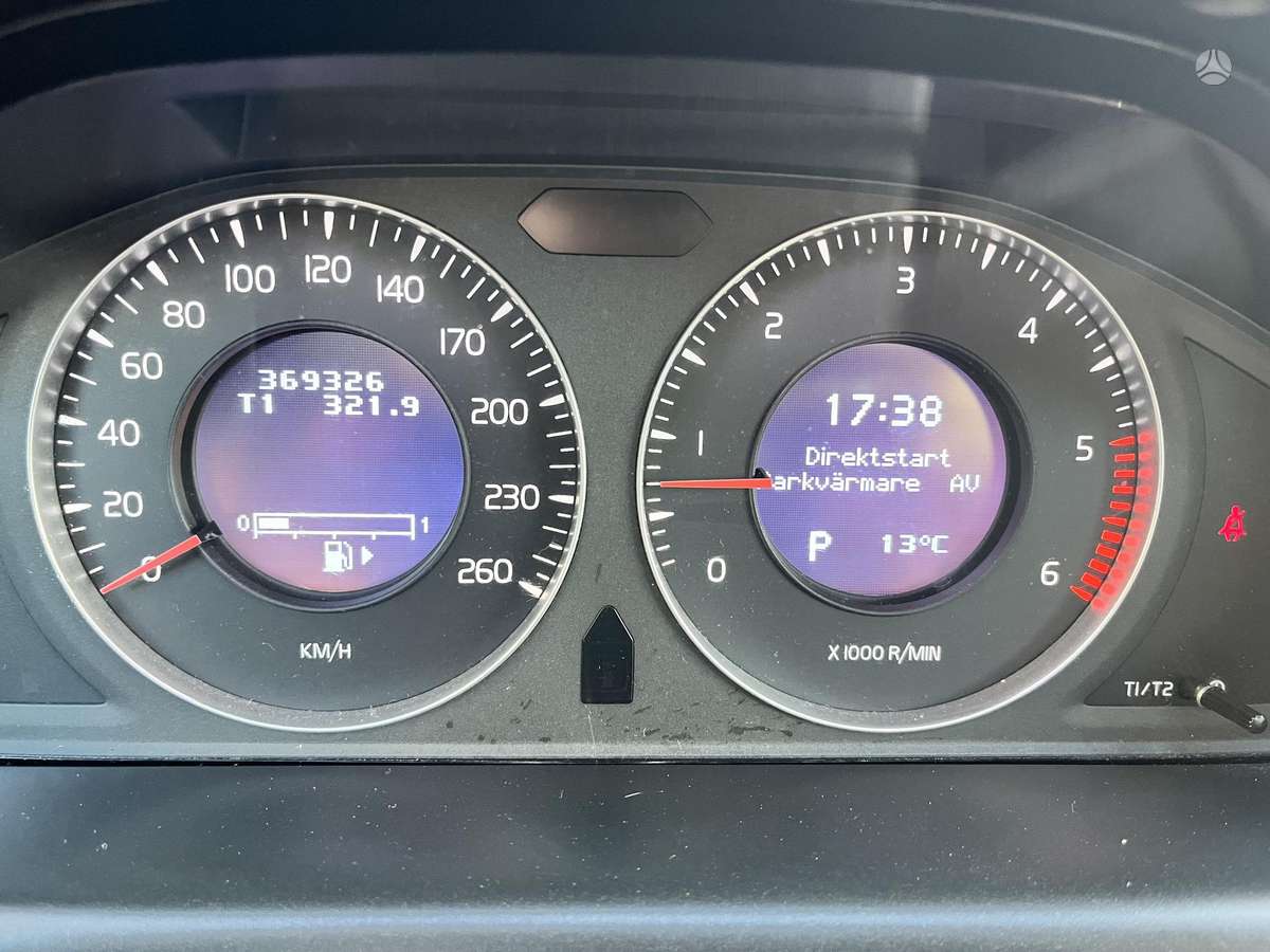 Volvo XC60 2009 — photo 22
